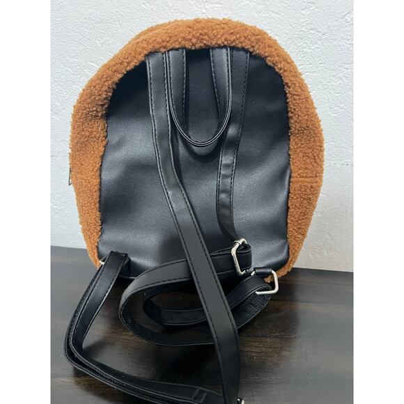 Gizmo Mini Backpack | Cozy Sherpa Gremlins Character Backpack - Picture 3 of 10